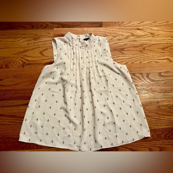 Ann Taylor Sleeveless Blouse - Bee Print - XS - Picture 1 of 9